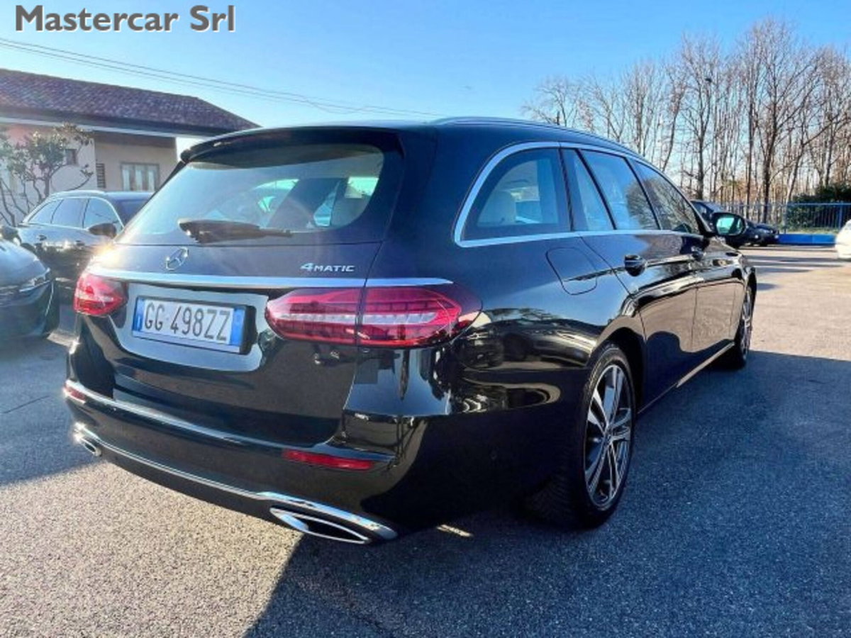 Mercedes-Benz Classe E Station Wagon 300 d 4Matic Auto EQ-Boost Sport (6)