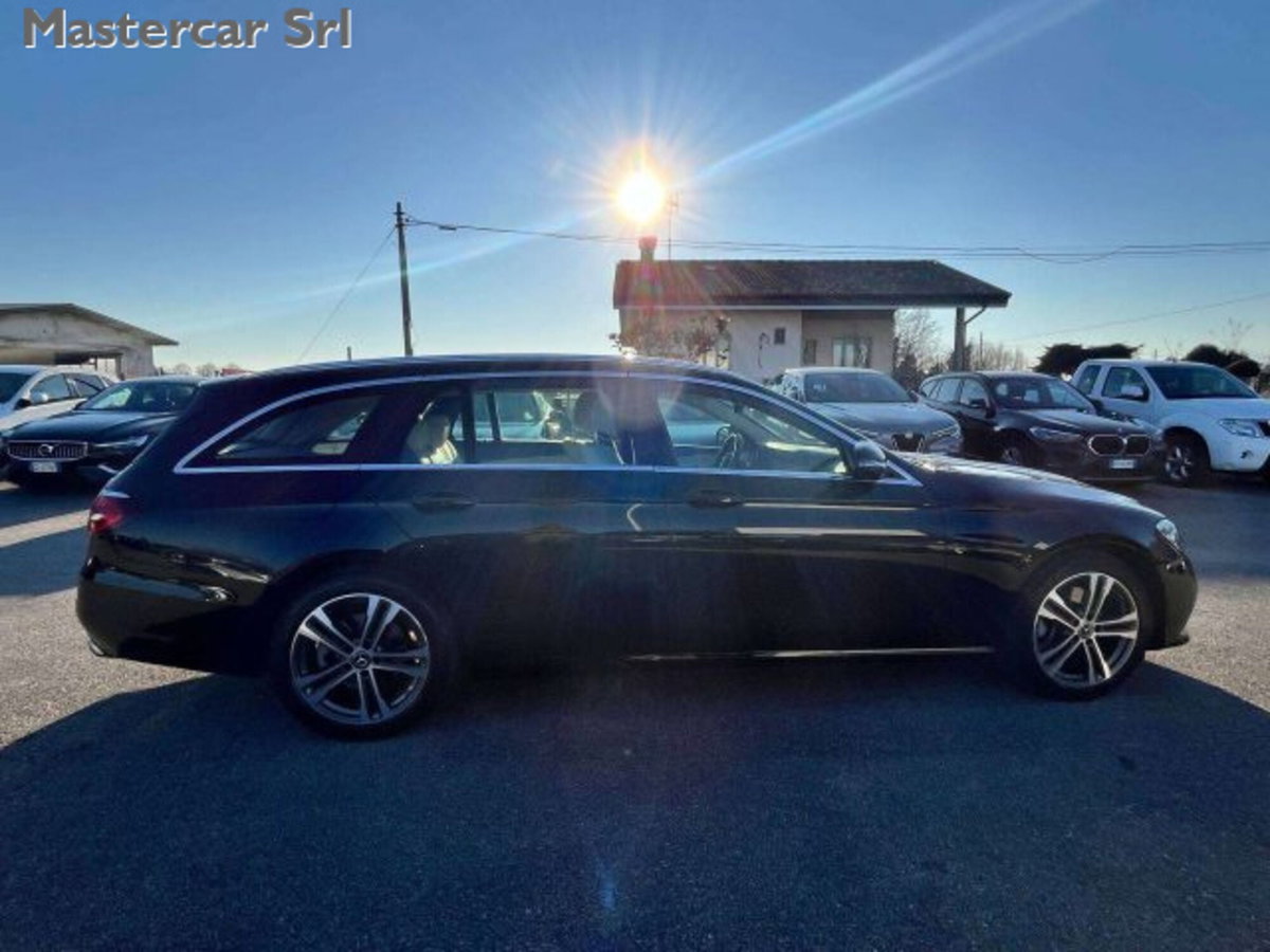 Mercedes-Benz Classe E Station Wagon 300 d 4Matic Auto EQ-Boost Sport (7)