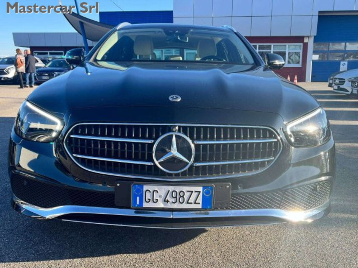 Mercedes-Benz Classe E Station Wagon 300 d 4Matic Auto EQ-Boost Sport (9)