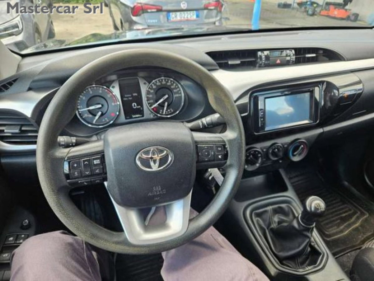 Toyota Hilux 2.D-4D 4WD porte Double Cab Comfort (14)