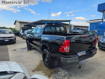 Toyota Hilux 2.D-4D 4WD porte Double Cab Comfort (4)