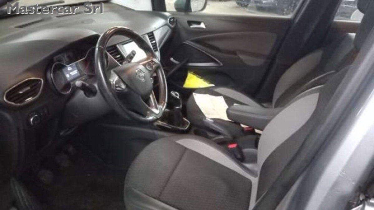 Opel Crossland X 1.2 12V Innovation (7)