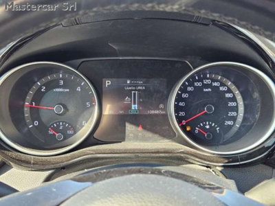 Kia XCeed 1.6 crdi mhev Business 136cv dct (15)