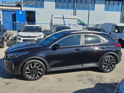 Kia XCeed 1.6 crdi mhev Business 136cv dct (3)