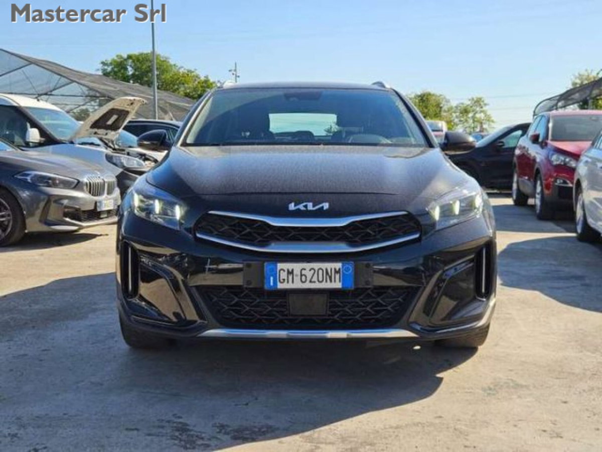 Kia XCeed 1.6 crdi mhev Business 136cv dct (9)