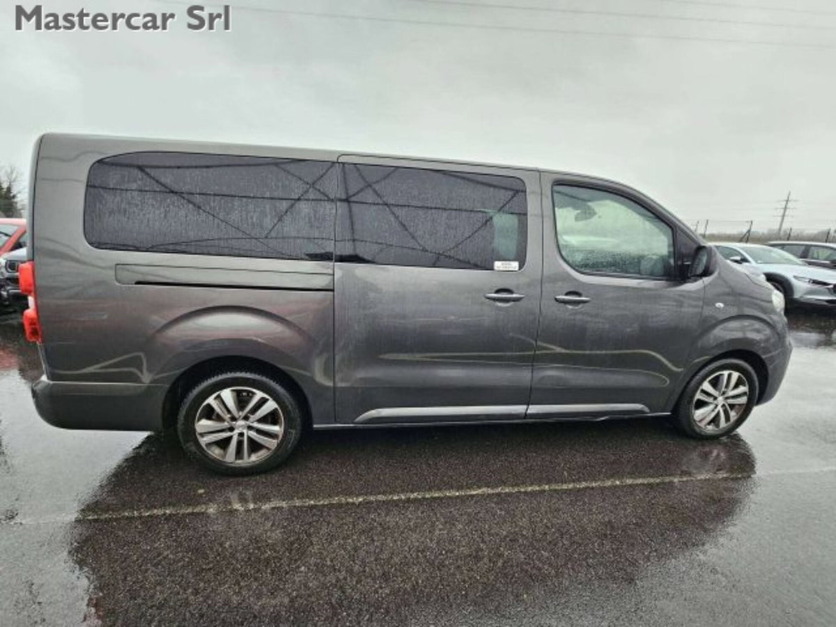 Peugeot Traveller BlueHDi 180 S&S EAT8 Long Business Vip (7)