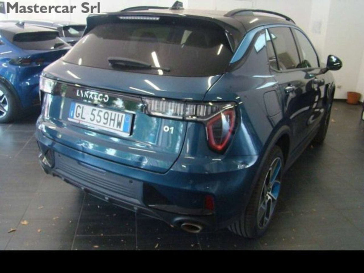 Lynk & Co 01 01 1.5 td phev (4)