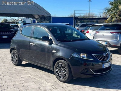 Lancia Ypsilon 1.0 FireFly 5 porte S&S Hybrid Gold Plus (3)
