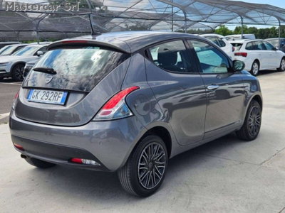 Lancia Ypsilon 1.0 FireFly 5 porte S&S Hybrid Gold Plus (7)