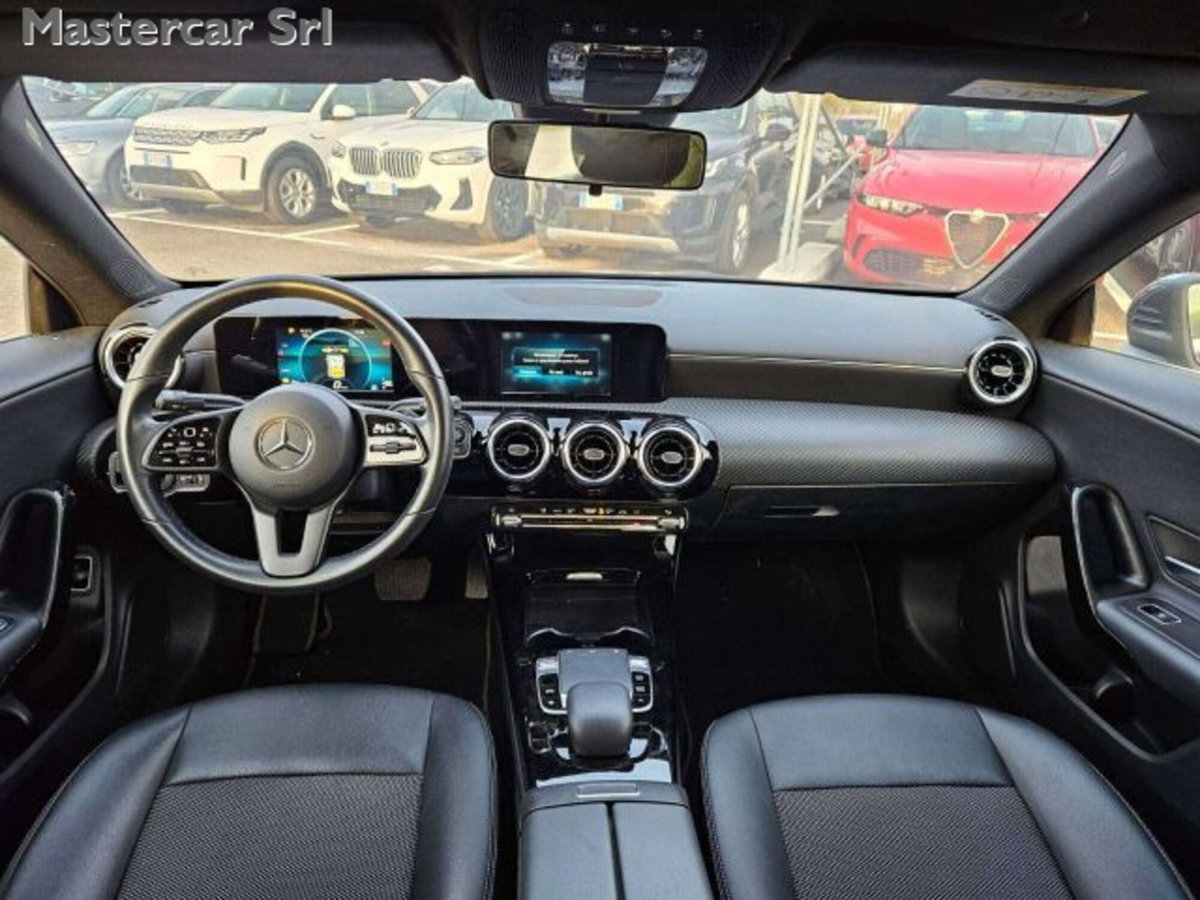 Mercedes-Benz CLA 200 d Business (12)