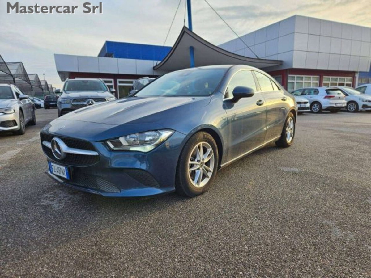 Mercedes-Benz CLA 200 d Business (2)