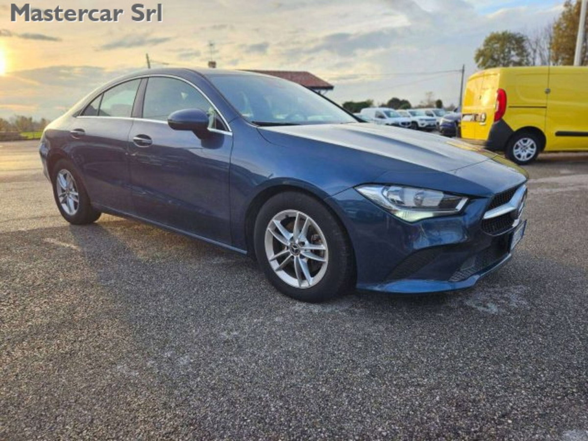 Mercedes-Benz CLA 200 d Business (4)