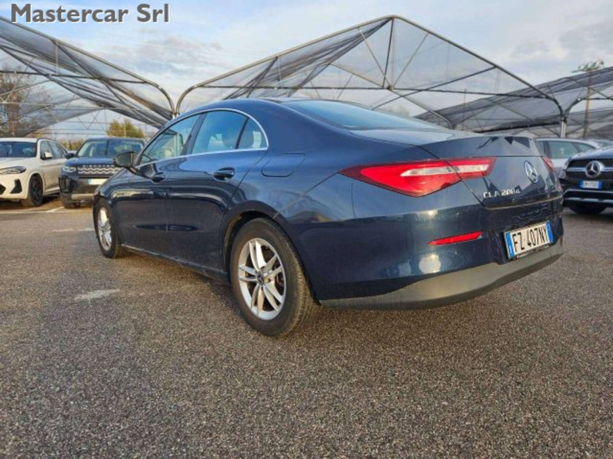 Mercedes-Benz CLA 200 d Business (5)