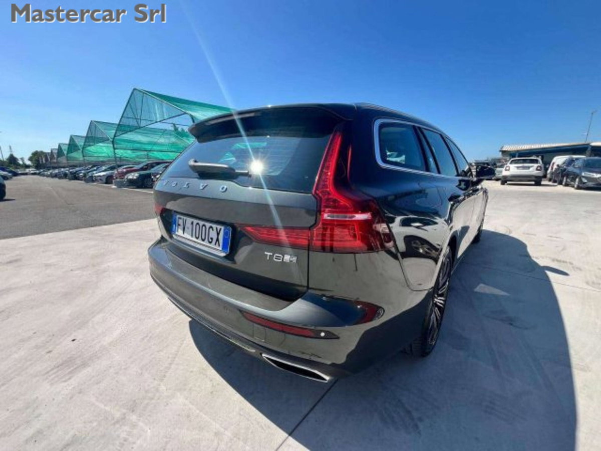 Volvo V60 T8 Recharge AWD Plug-in Hybrid Inscription (6)