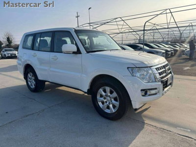 Mitsubishi Pajero 3.2 DI-D 16V aut. 5p. Instyle DPF (8)