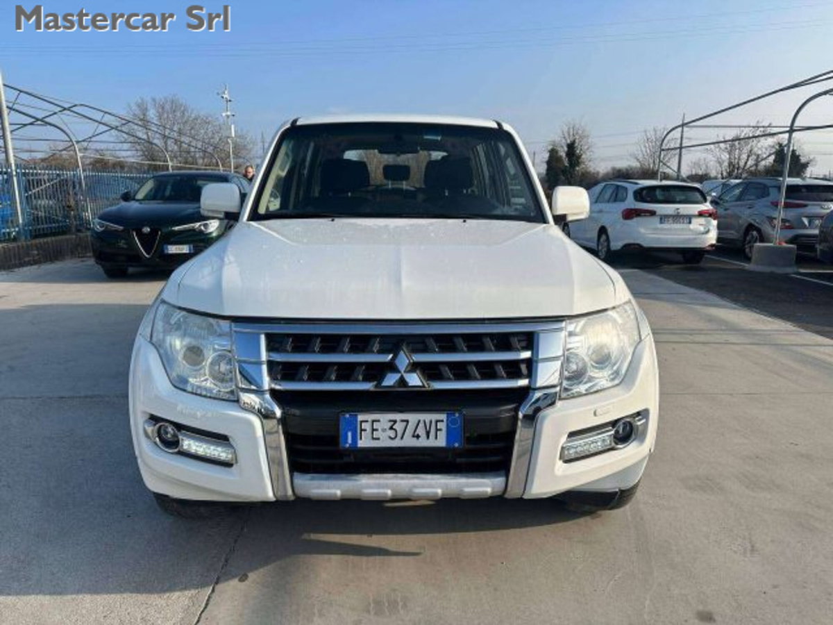 Mitsubishi Pajero 3.2 DI-D 16V aut. 5p. Instyle DPF (9)