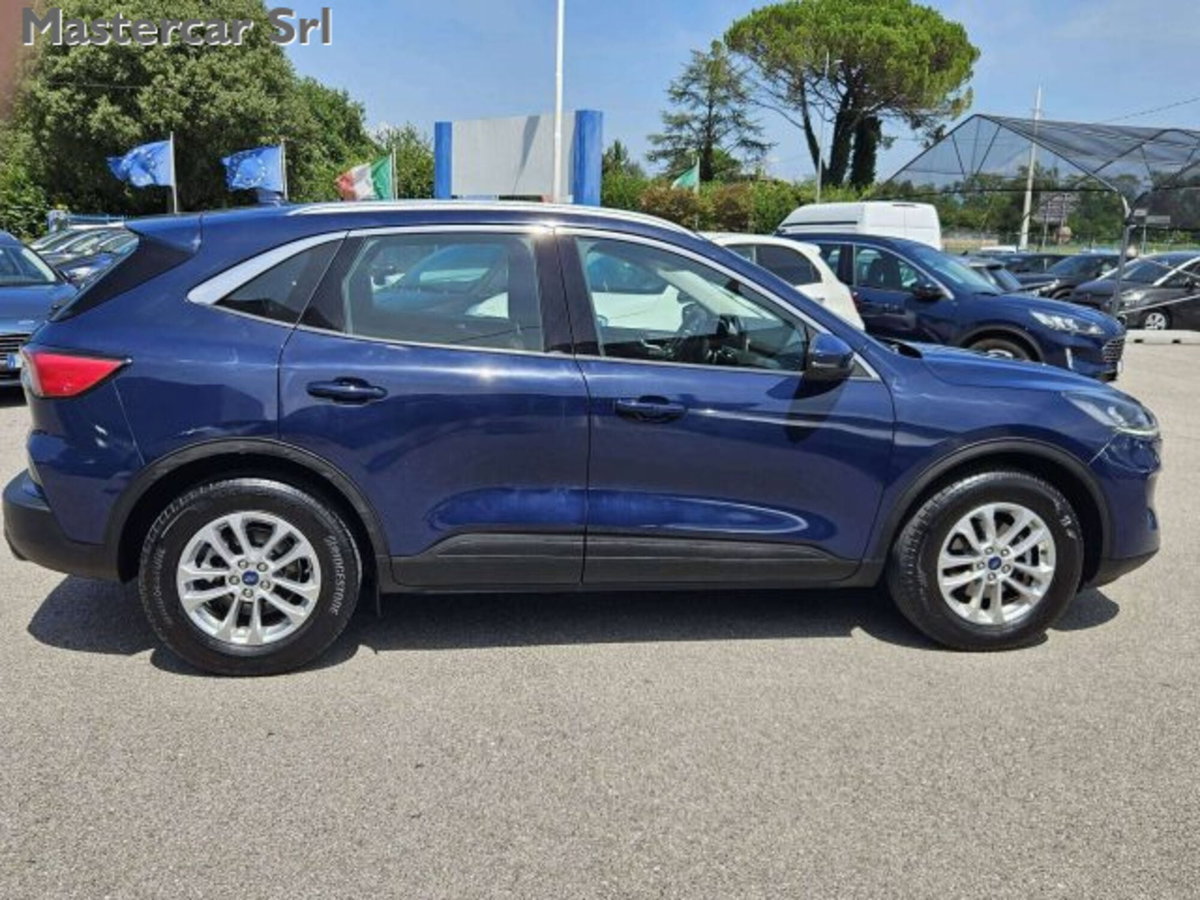 Ford Kuga 2.0 EcoBlue Hybrid 150 CV 2WD Titanium X (8)