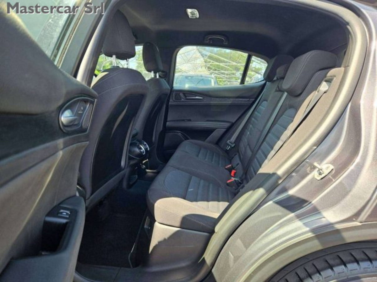 Alfa Romeo Stelvio 2.2 t Veloce Q4 210cv auto (12)