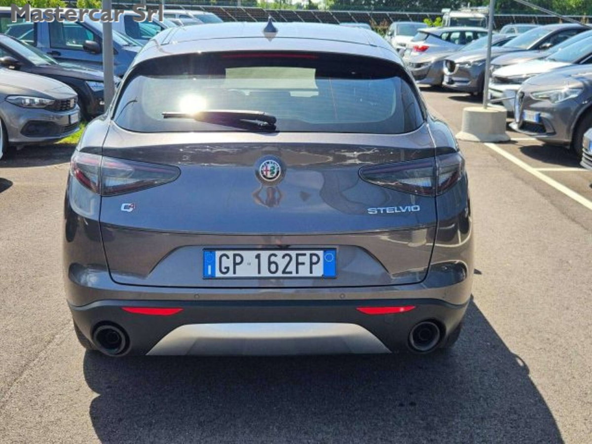 Alfa Romeo Stelvio 2.2 t Veloce Q4 210cv auto (5)