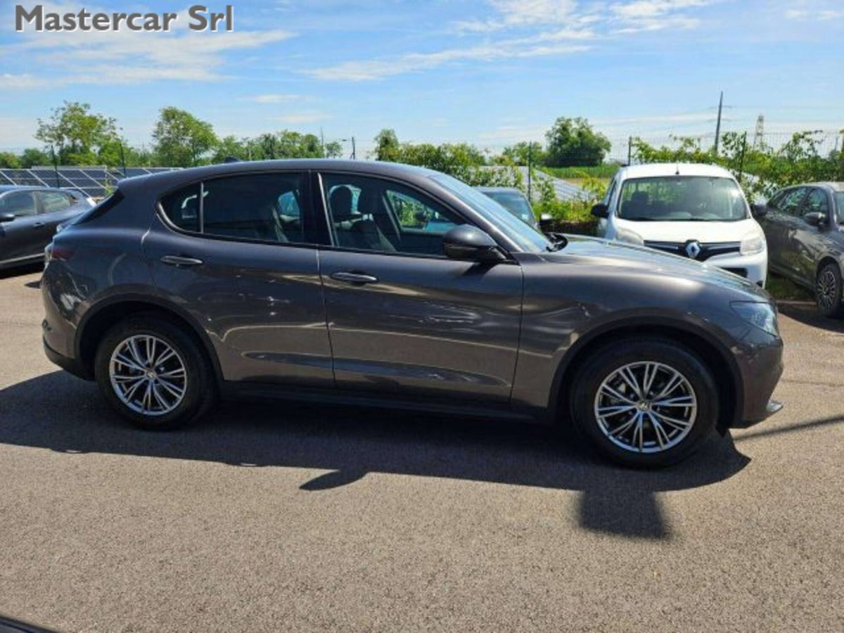 Alfa Romeo Stelvio 2.2 t Veloce Q4 210cv auto (7)