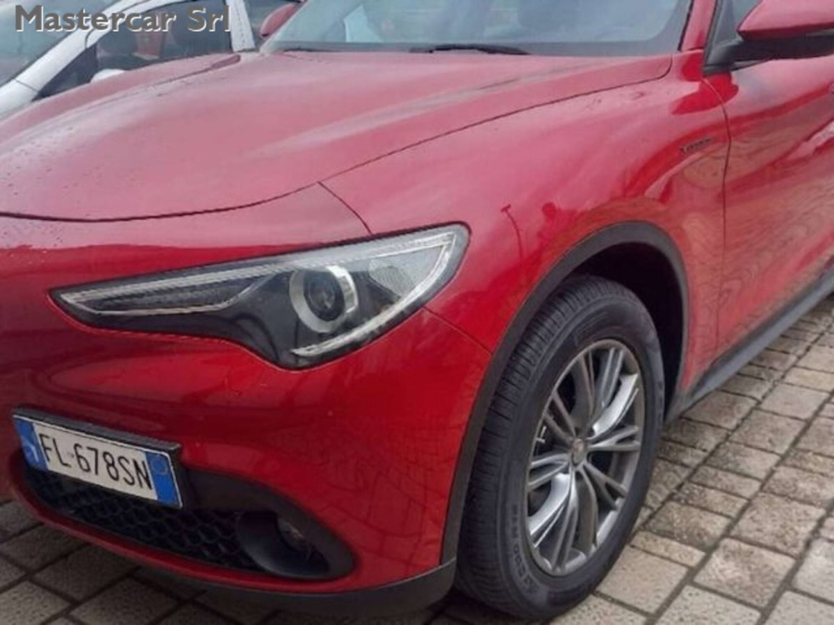 Alfa Romeo Stelvio 2.2 t Veloce Q4 210cv auto (2)