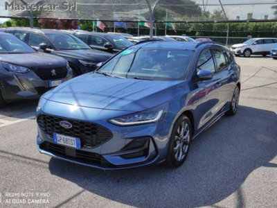 Ford Focus Station Wagon 1.0 EcoBoost 125 CV automatico SW ST-Line (2)