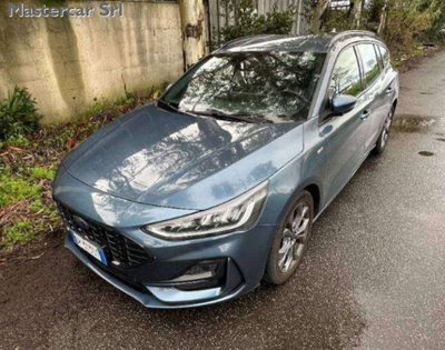 Ford Focus Station Wagon 1.0 EcoBoost Hybrid 125CV Powershift SW ST-Line Design (2)