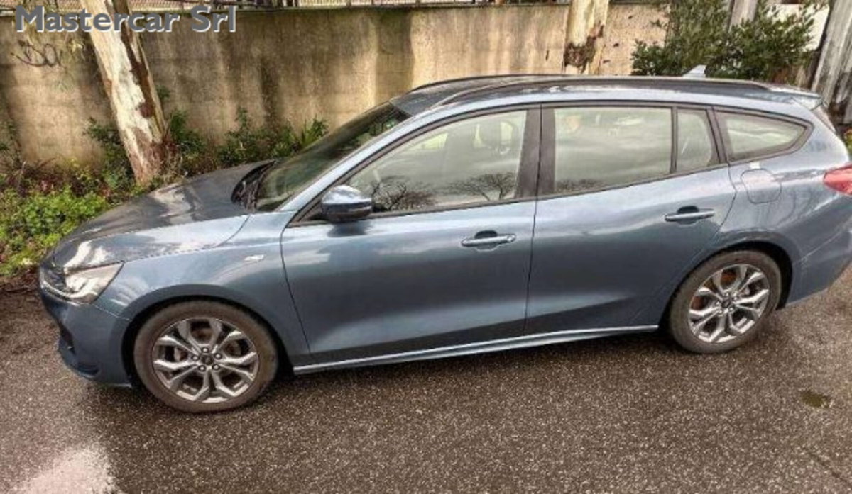 Ford Focus Station Wagon 1.0 EcoBoost Hybrid 125CV Powershift SW ST-Line Design (3)
