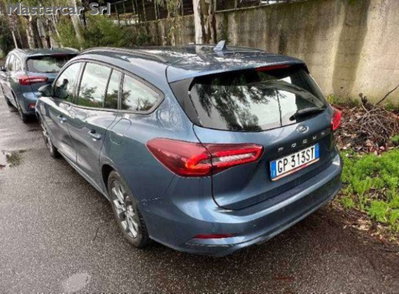 Ford Focus Station Wagon 1.0 EcoBoost Hybrid 125CV Powershift SW ST-Line Design (4)
