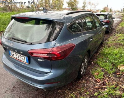 Ford Focus Station Wagon 1.0 EcoBoost Hybrid 125CV Powershift SW ST-Line Design (5)