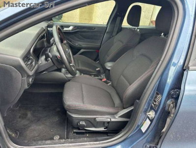 Ford Focus Station Wagon 1.0 EcoBoost Hybrid 125CV Powershift SW ST-Line Design (7)