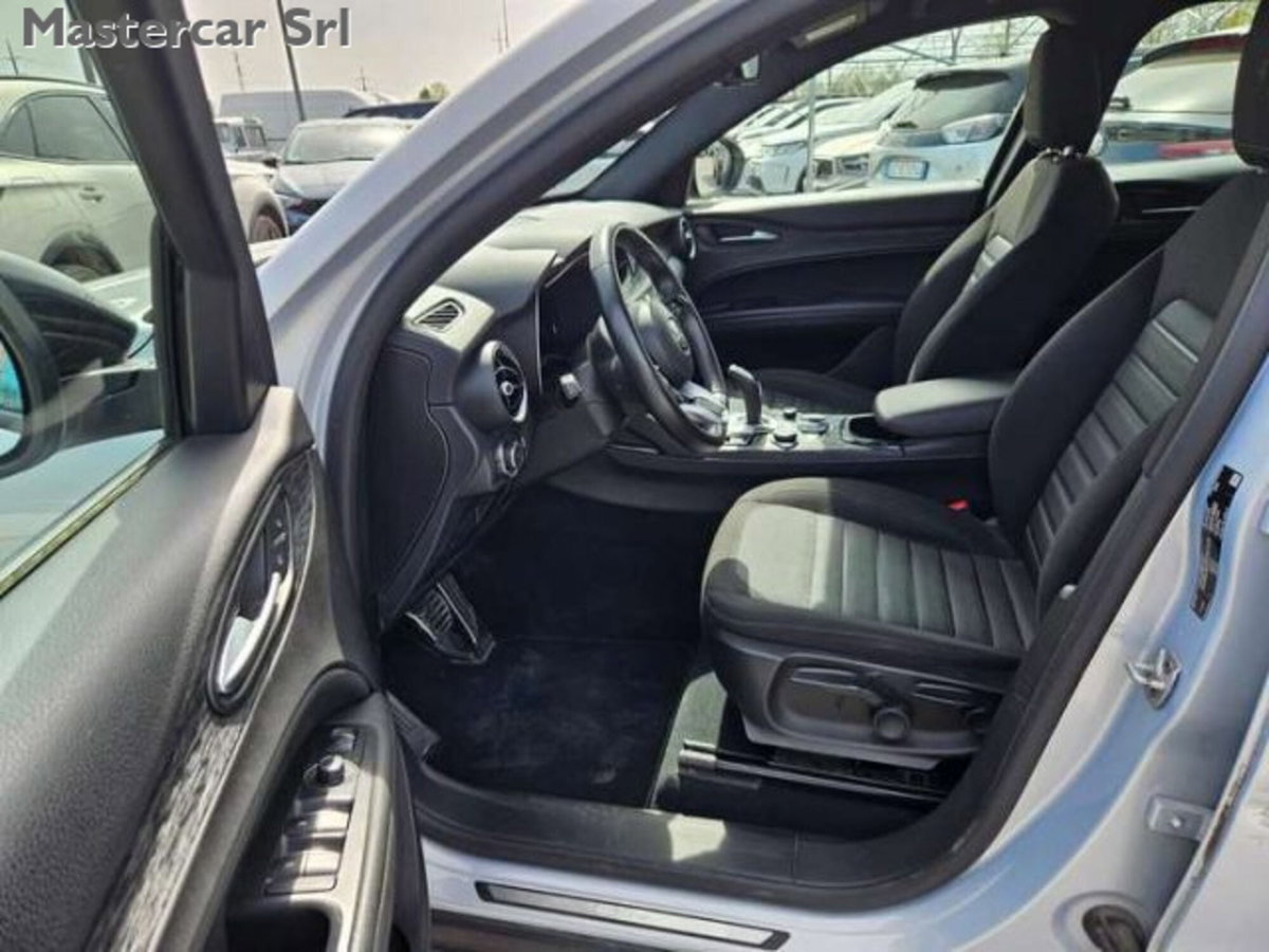 Alfa Romeo Stelvio Stelvio 2.2 Turbodiesel 210 CV AT8 Q4 Super (9)