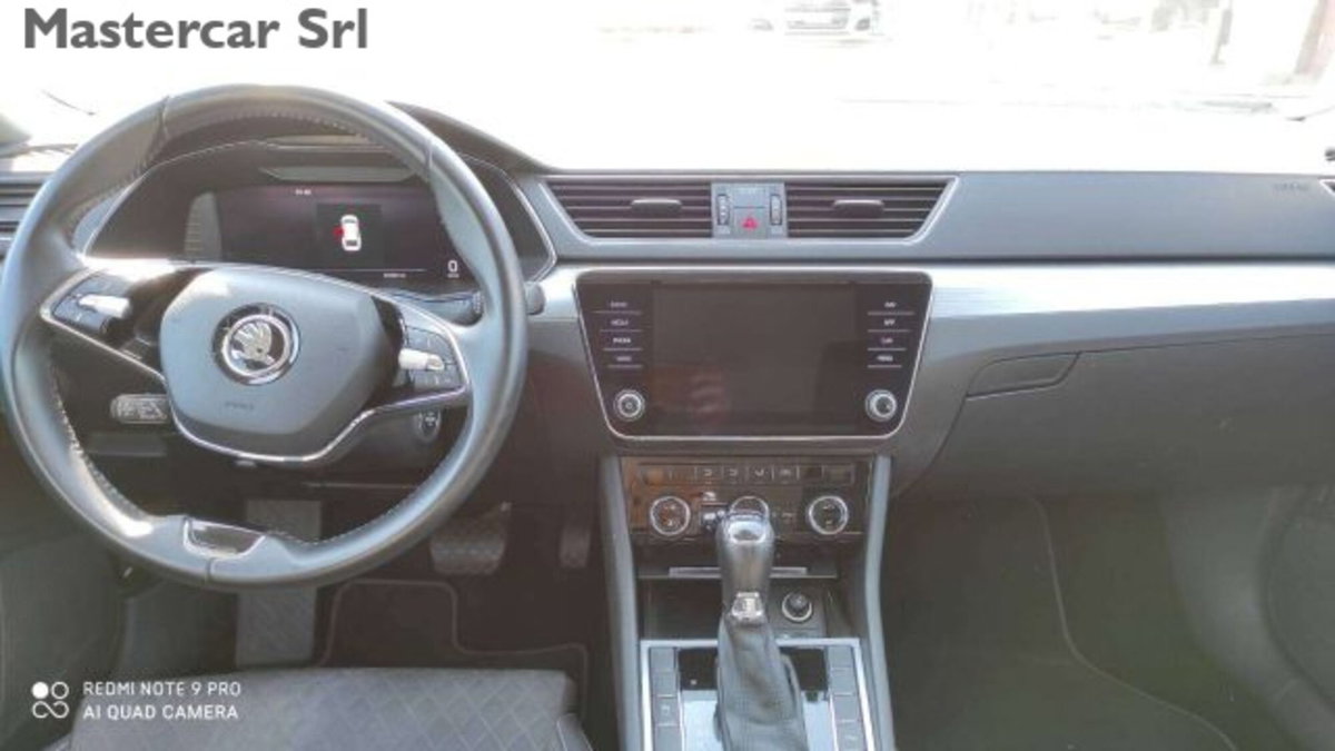 Skoda Superb Station Wagon 2.0 TDI EVO 200 CV SCR DSG Wagon 4x4 Executive (12)