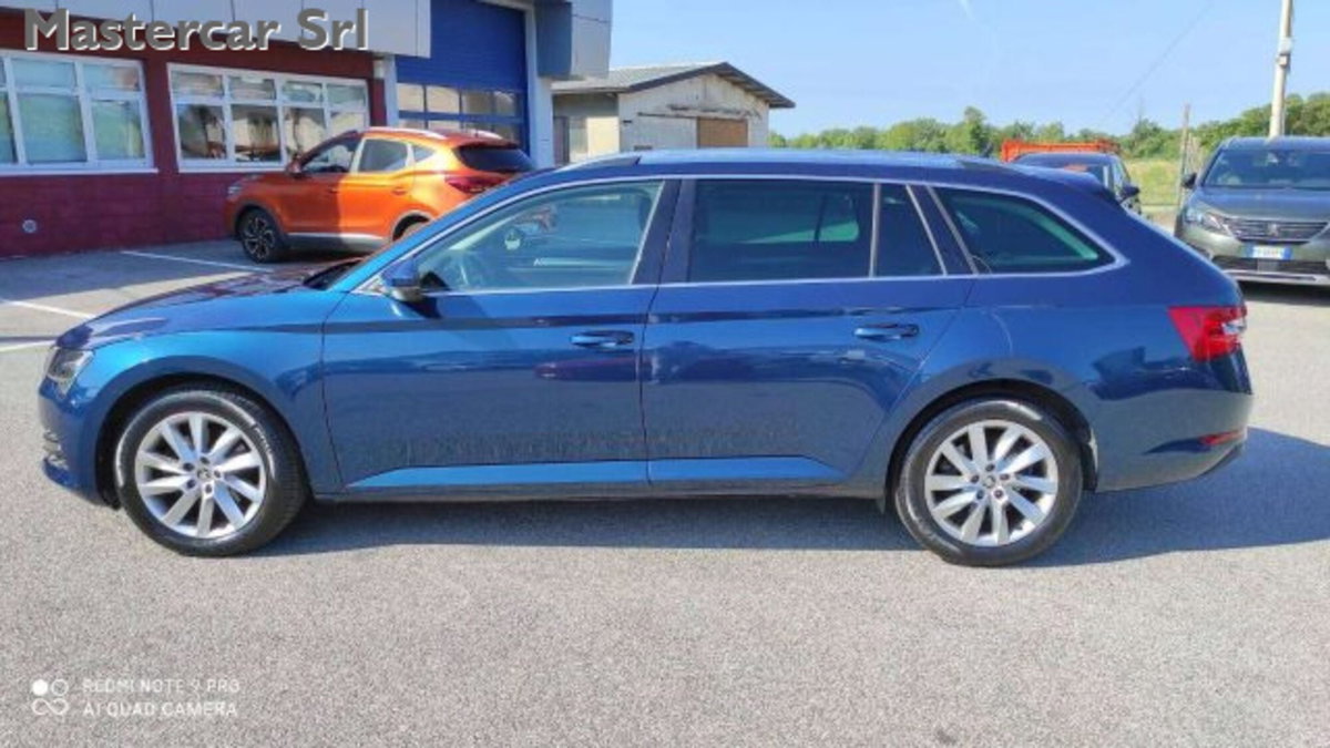 Skoda Superb Station Wagon 2.0 TDI EVO 200 CV SCR DSG Wagon 4x4 Executive (3)