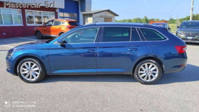 Skoda Superb Station Wagon 2.0 TDI EVO 200 CV SCR DSG Wagon 4x4 Executive (3)