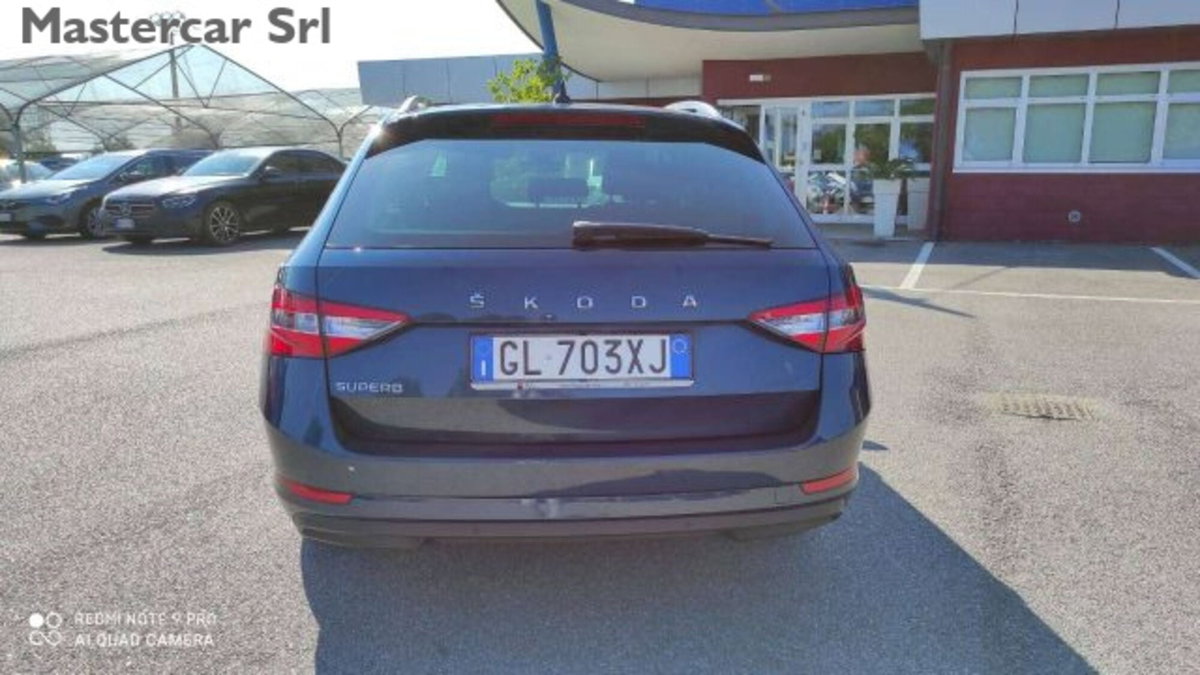 Skoda Superb Station Wagon 2.0 TDI EVO 200 CV SCR DSG Wagon 4x4 Executive (5)
