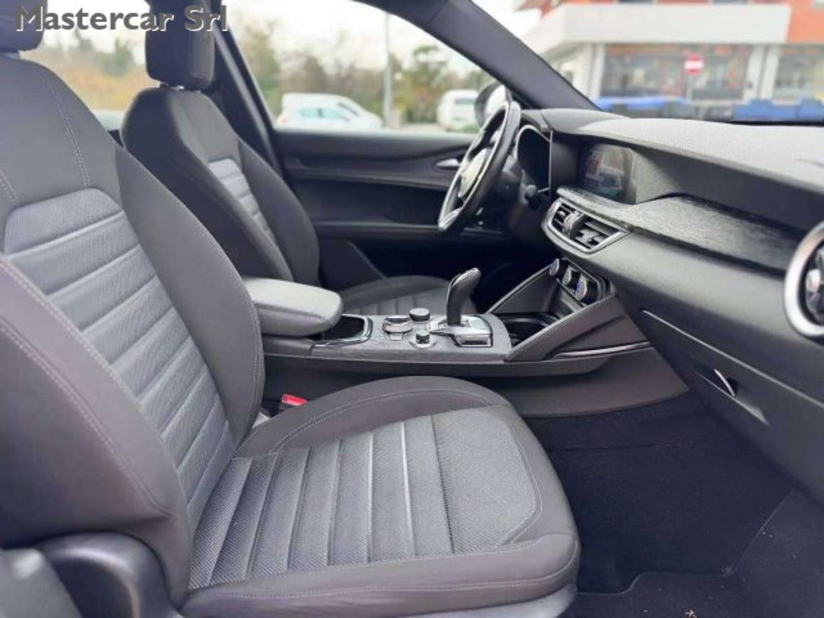 Alfa Romeo Stelvio Stelvio 2.2 Turbodiesel 210 CV AT8 Q4 Super (8)