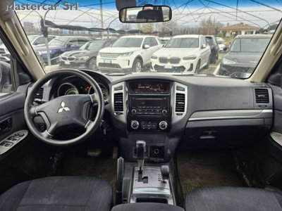 Mitsubishi Pajero 3.2 DI-D 16V aut. 5p. Instyle DPF (12)