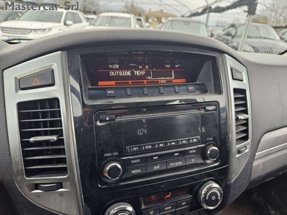 Mitsubishi Pajero 3.2 DI-D 16V aut. 5p. Instyle DPF (15)