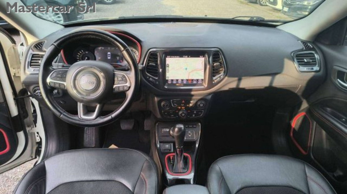 Jeep Compass 1.3 T4 240CV PHEV AT6 4xe Trailhawk (9)