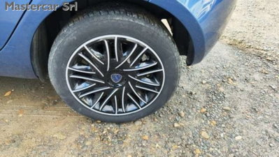 Lancia Ypsilon 1.0 FireFly 5 porte S&S Hybrid Gold Plus (13)