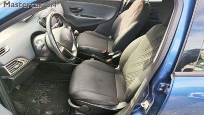 Lancia Ypsilon 1.0 FireFly 5 porte S&S Hybrid Gold Plus (5)