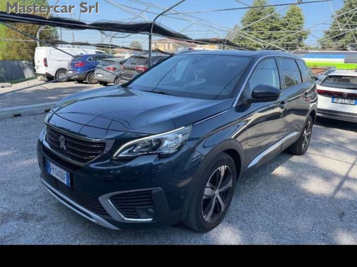 Peugeot 5008 BlueHDi 120 S&S Allure (2)