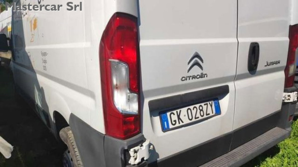 Citroen Jumper Furgone 35 L2H2 2.2 diesel 140cv S&S semivetrato (2)
