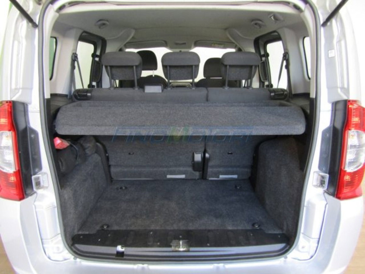 Fiat Qubo 1.4 8V 77 CV Easy (15)