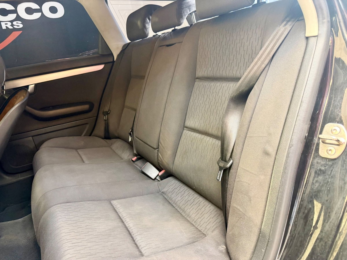 Audi A4 Avant 1.9 TDI (10)