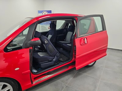 Peugeot 1007 1.4 Trendy (16)