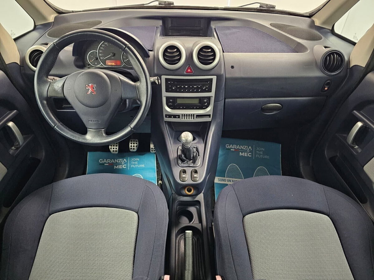 Peugeot 1007 1.4 Trendy (6)