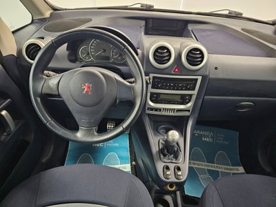 Peugeot 1007 1.4 Trendy (7)