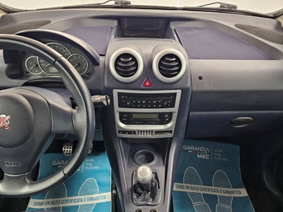 Peugeot 1007 1.4 Trendy (8)